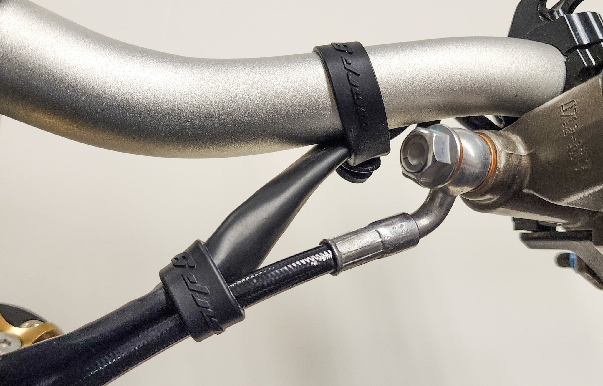 Bar Straps (Collective) - Arctic Leopard USA