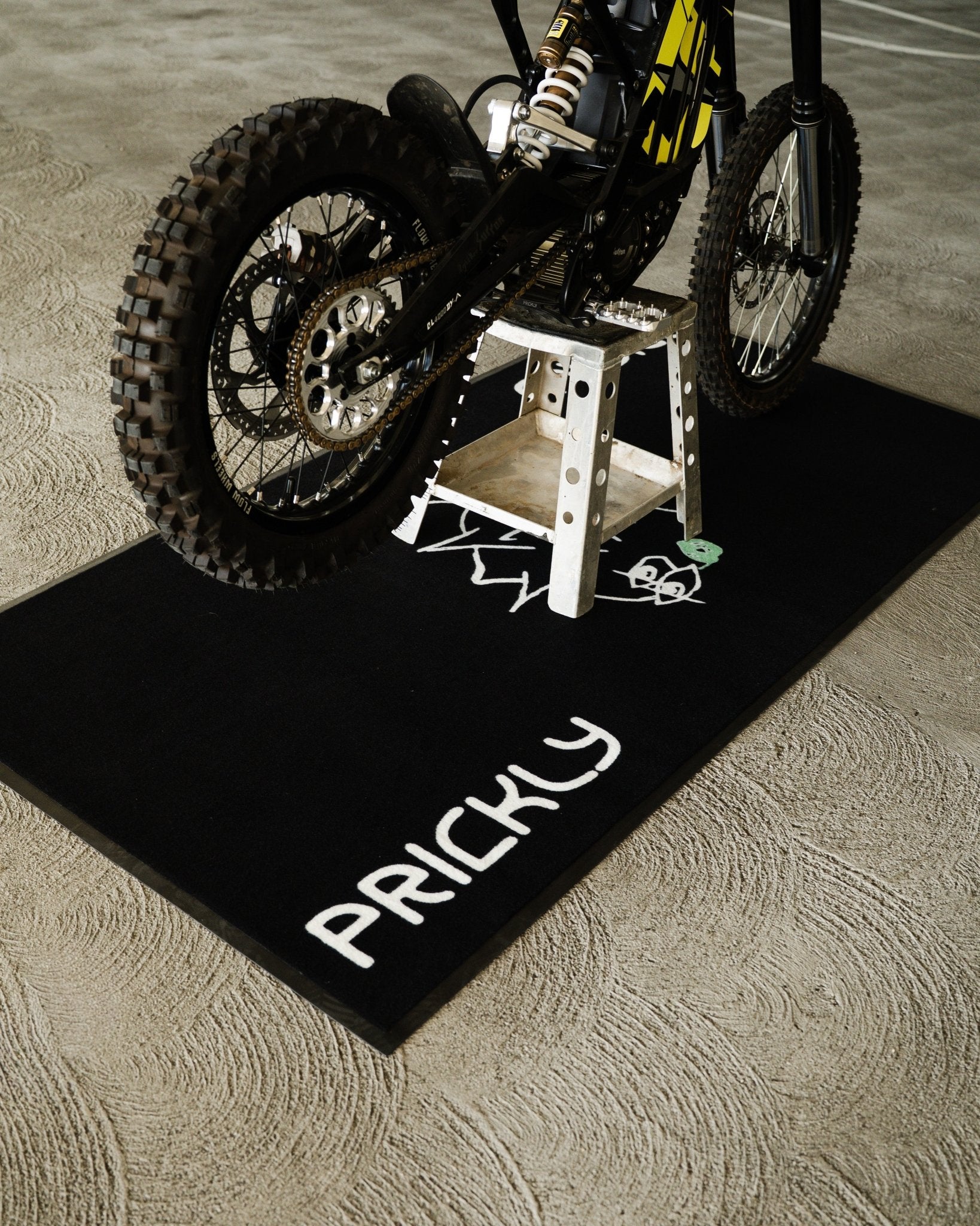 Prickly Bike Mat - Arctic Leopard USA